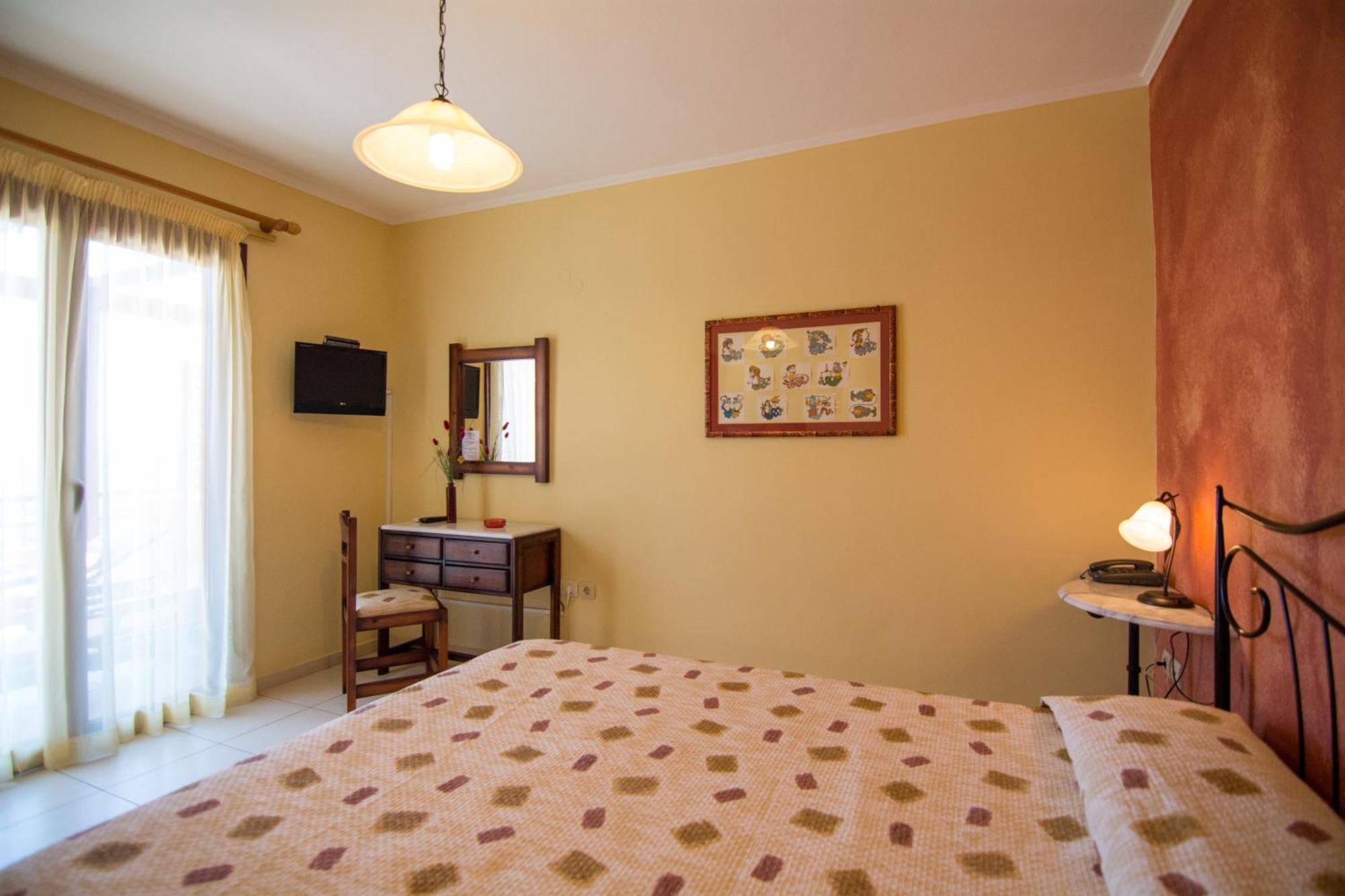 Aeriko Benovias Rooms & Apartments Karfas Bagian luar foto