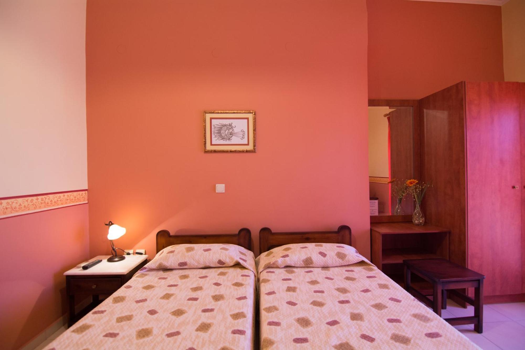 Aeriko Benovias Rooms & Apartments Karfas Bagian luar foto