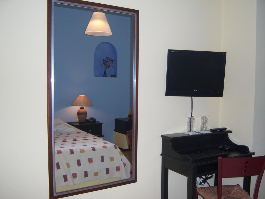 Aeriko Benovias Rooms & Apartments Karfas Bagian luar foto