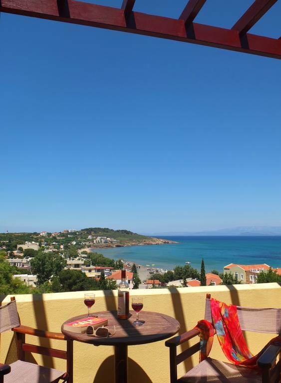 Aeriko Benovias Rooms & Apartments Karfas Bagian luar foto