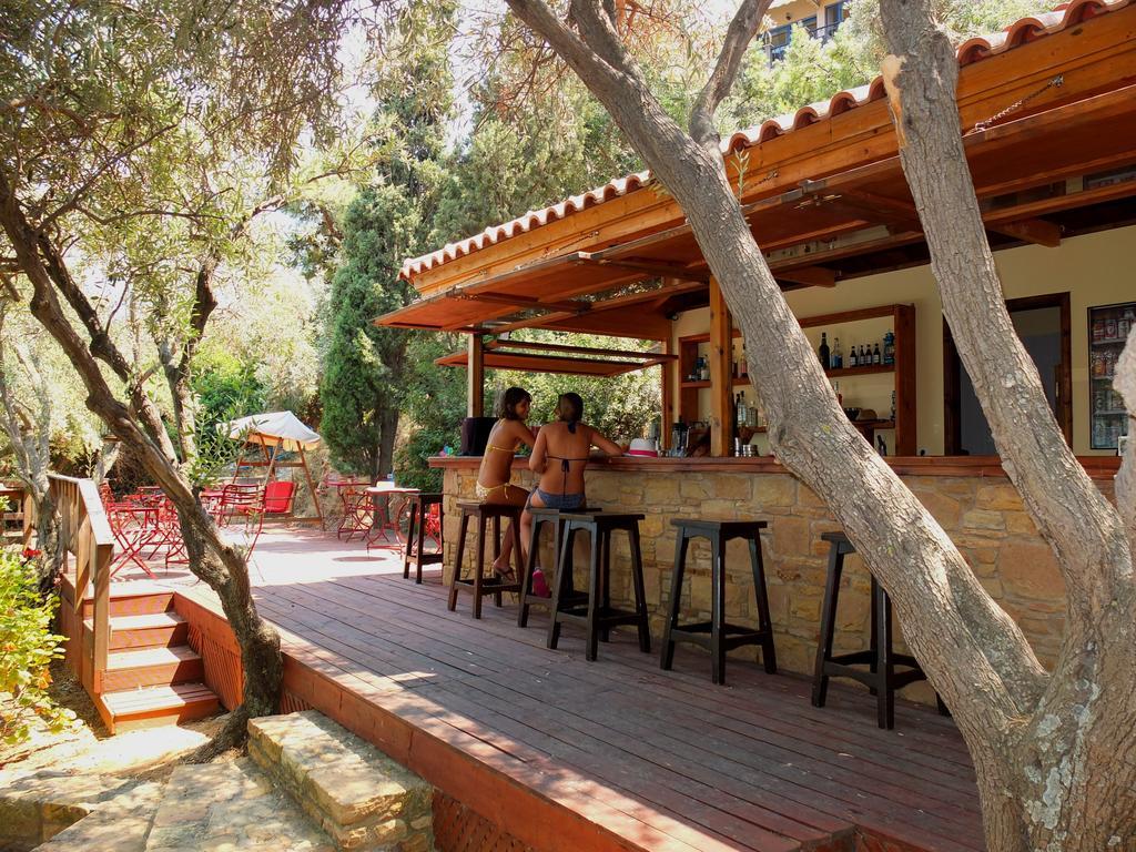 Aeriko Benovias Rooms & Apartments Karfas Bagian luar foto