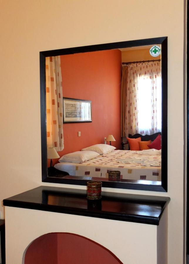 Aeriko Benovias Rooms & Apartments Karfas Bagian luar foto