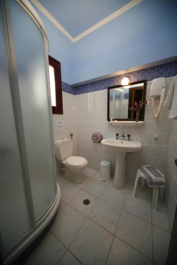 Aeriko Benovias Rooms & Apartments Karfas Bagian luar foto