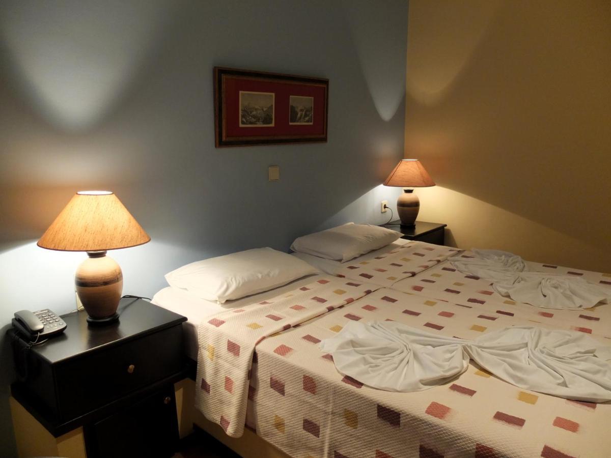 Aeriko Benovias Rooms & Apartments Karfas Bagian luar foto